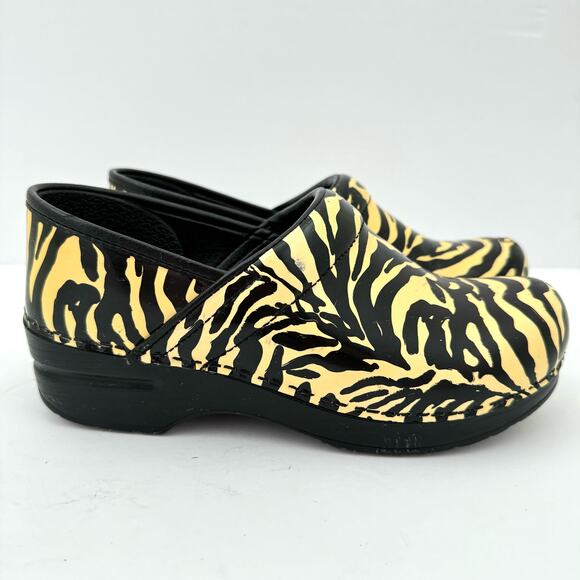 Dansko Yellow Zebra Print Professional Clogs Women's 38 (7.5) - Picture 3 of 11